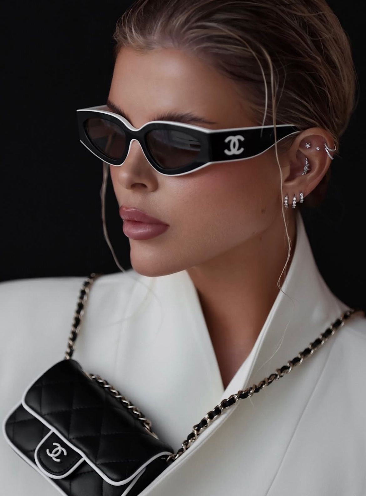 Lunettes CHANEL with black 2026