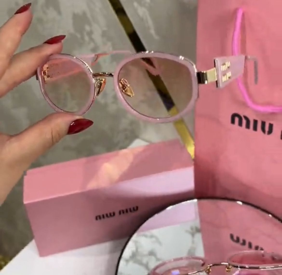 Lunettes miumiu trend 2026 PINK